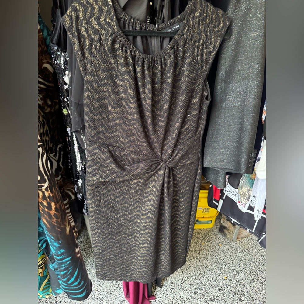 Women’s Ashley Stewart black gold knit dress midi sz 14/16 sexy rouching